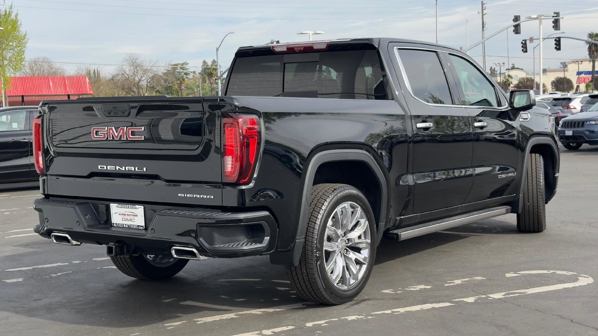 New 2026 GMC Sierra 1500 Denali w/ Denali Reserve Package image 4