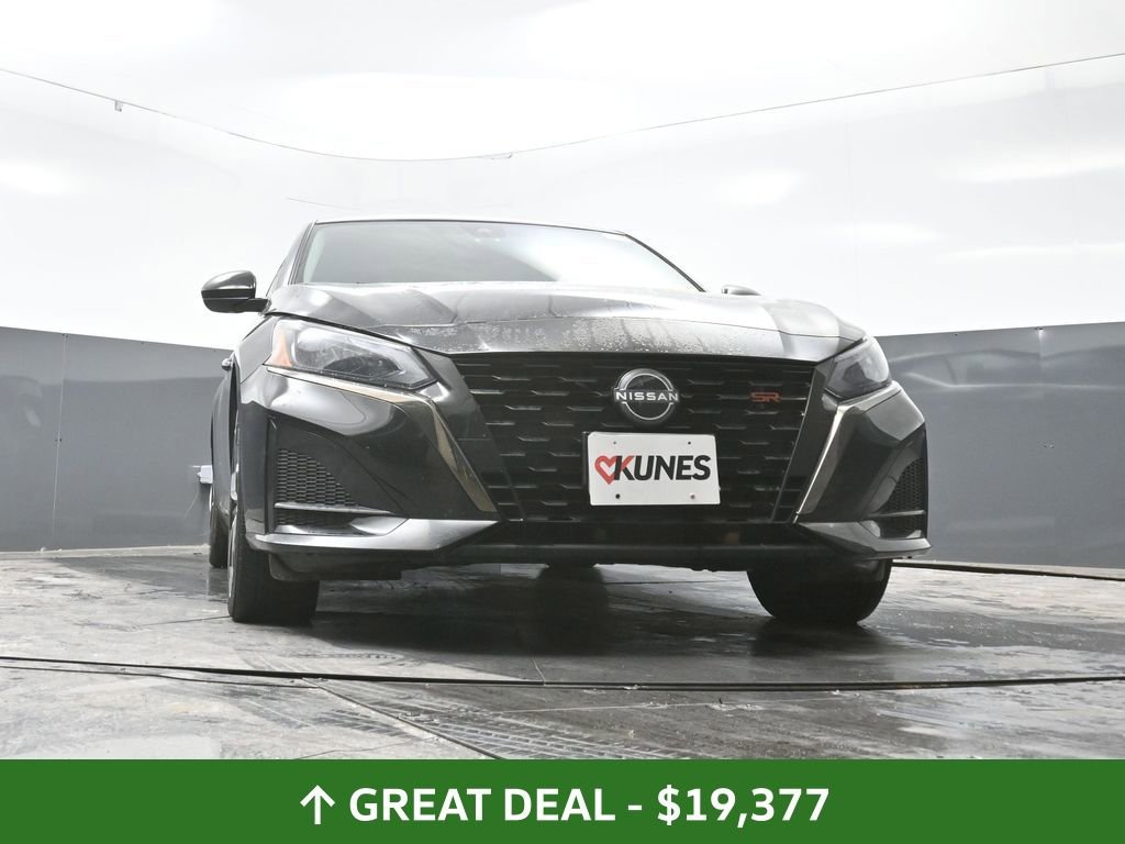 Used 2024 Nissan Altima 2.5 SR image 30