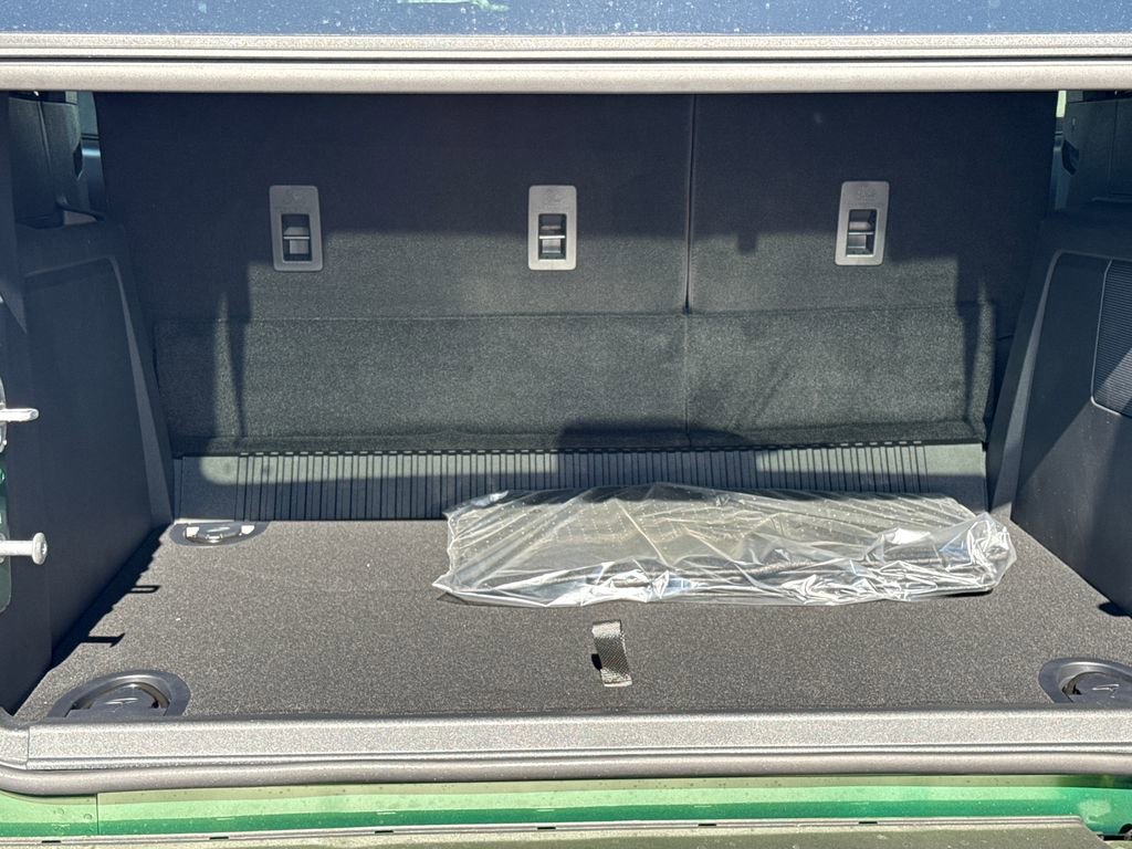 New 2025 Ford Bronco Badlands image 21