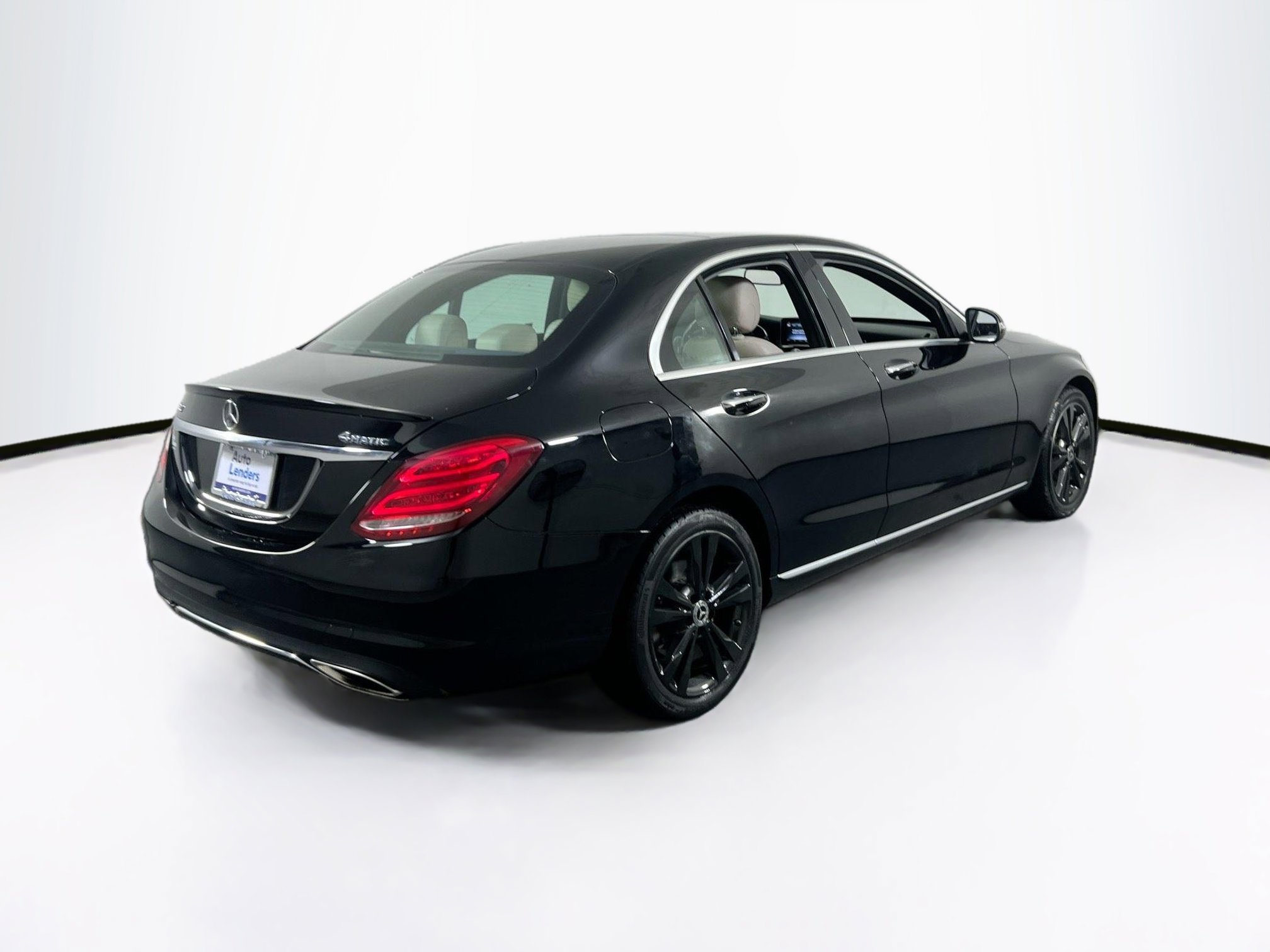 Used 2018 Mercedes-Benz C 300 4MATIC image 5