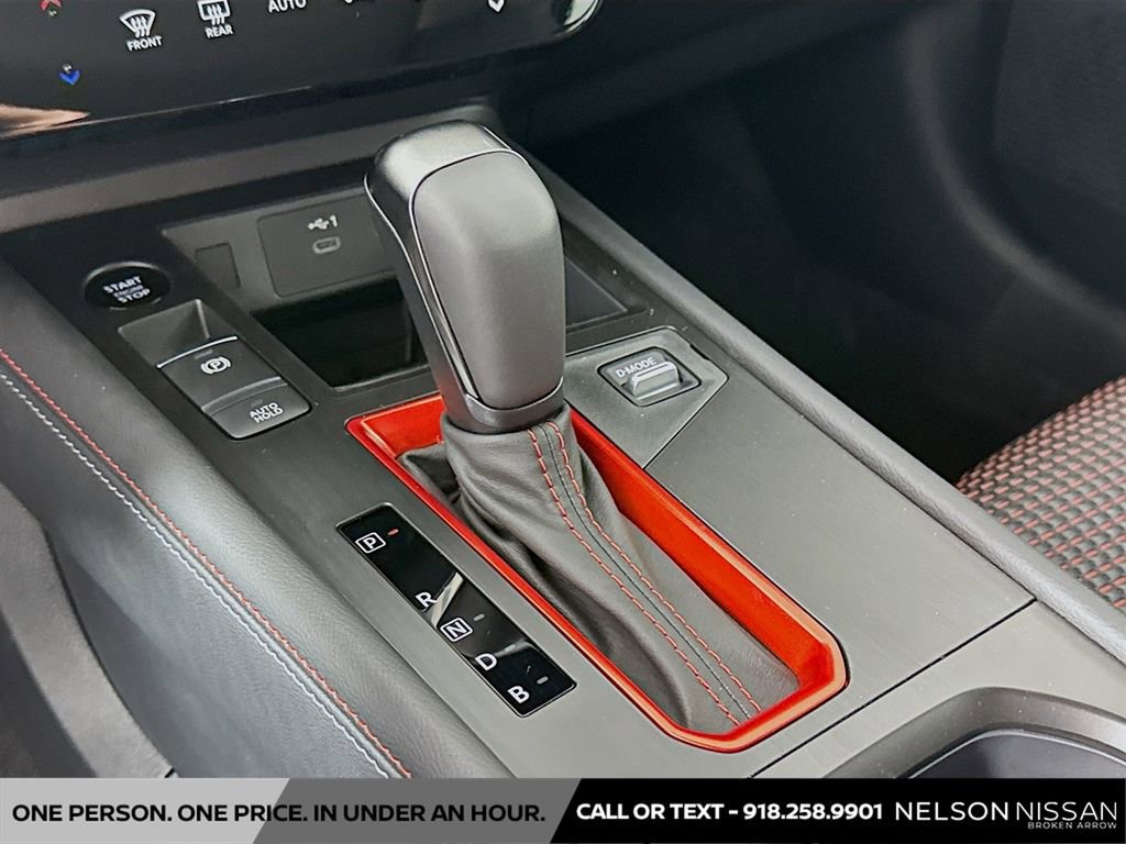 New 2026 Nissan Kicks SR w/ SR Premium Package FWD image 16