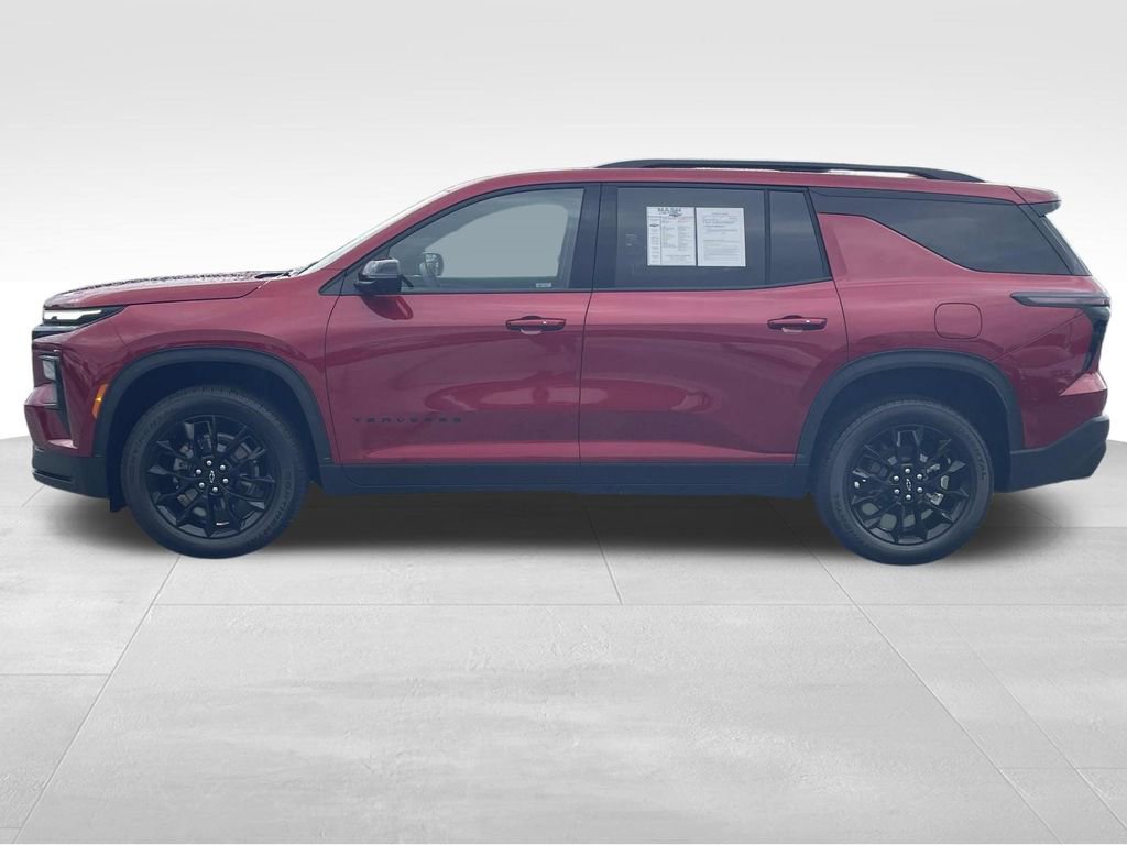 Used 2024 Chevrolet Traverse LT w/ Midnight/Sport Edition image 7