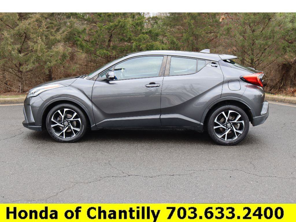 Used 2021 Toyota C-HR XLE image 4