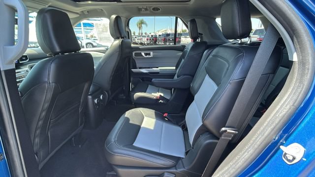 Certified 2022 Ford Explorer XLT w/ Equipment Group 202A AWD/4WD image 16