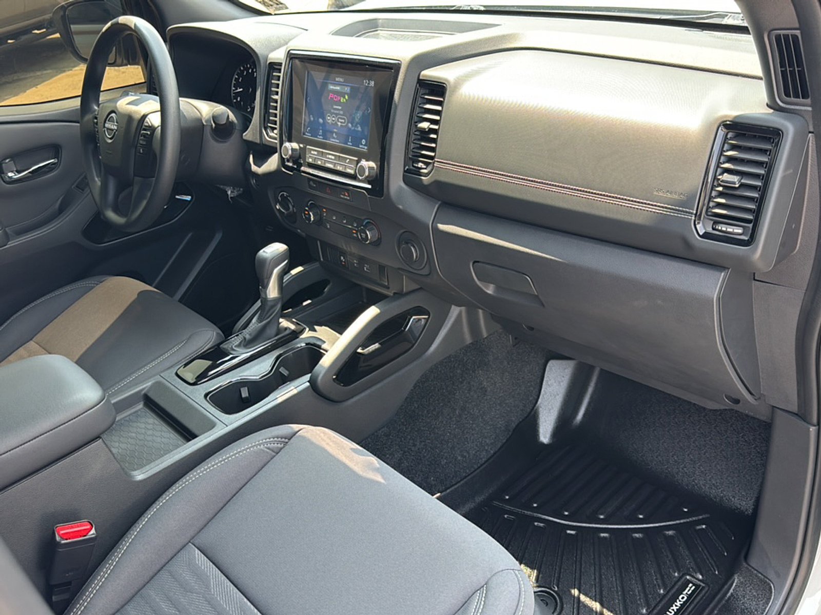 Used 2023 Nissan Frontier SV w/ Midnight Edition Package AWD/4WD image 11