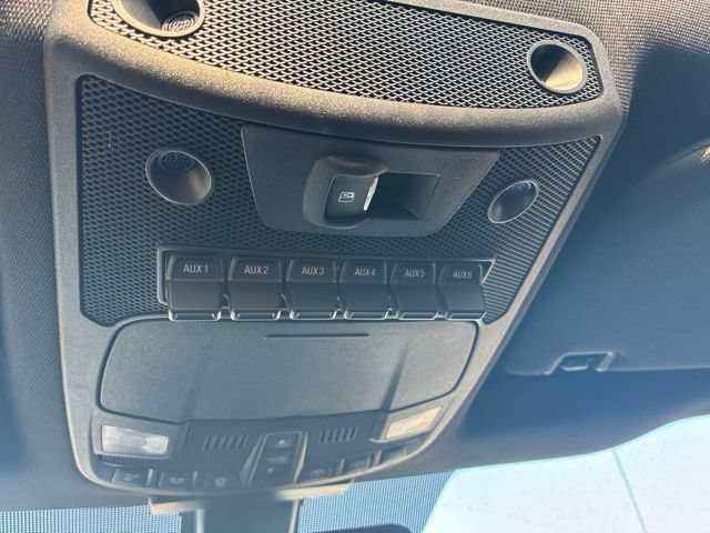 Used 2019 Ford F250 Platinum w/ Platinum Ultimate Package AWD/4WD image 11
