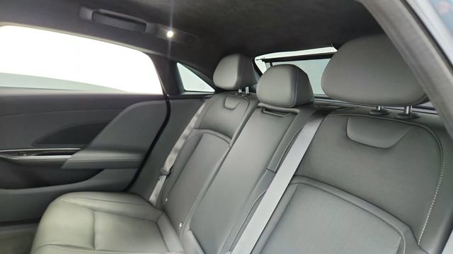 Used 2024 Lucid Air Touring AWD/4WD image 29