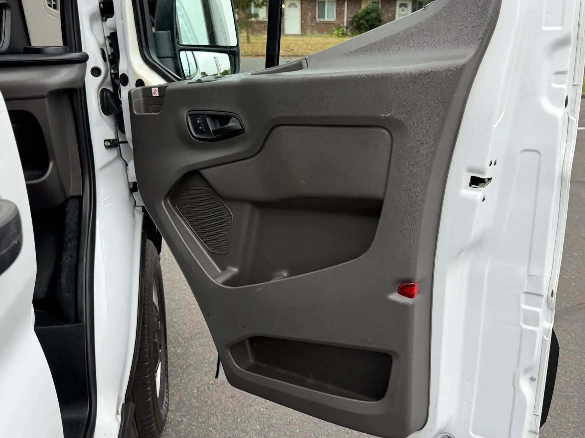 Used 2020 Ford Transit 250 Low Roof RWD image 21