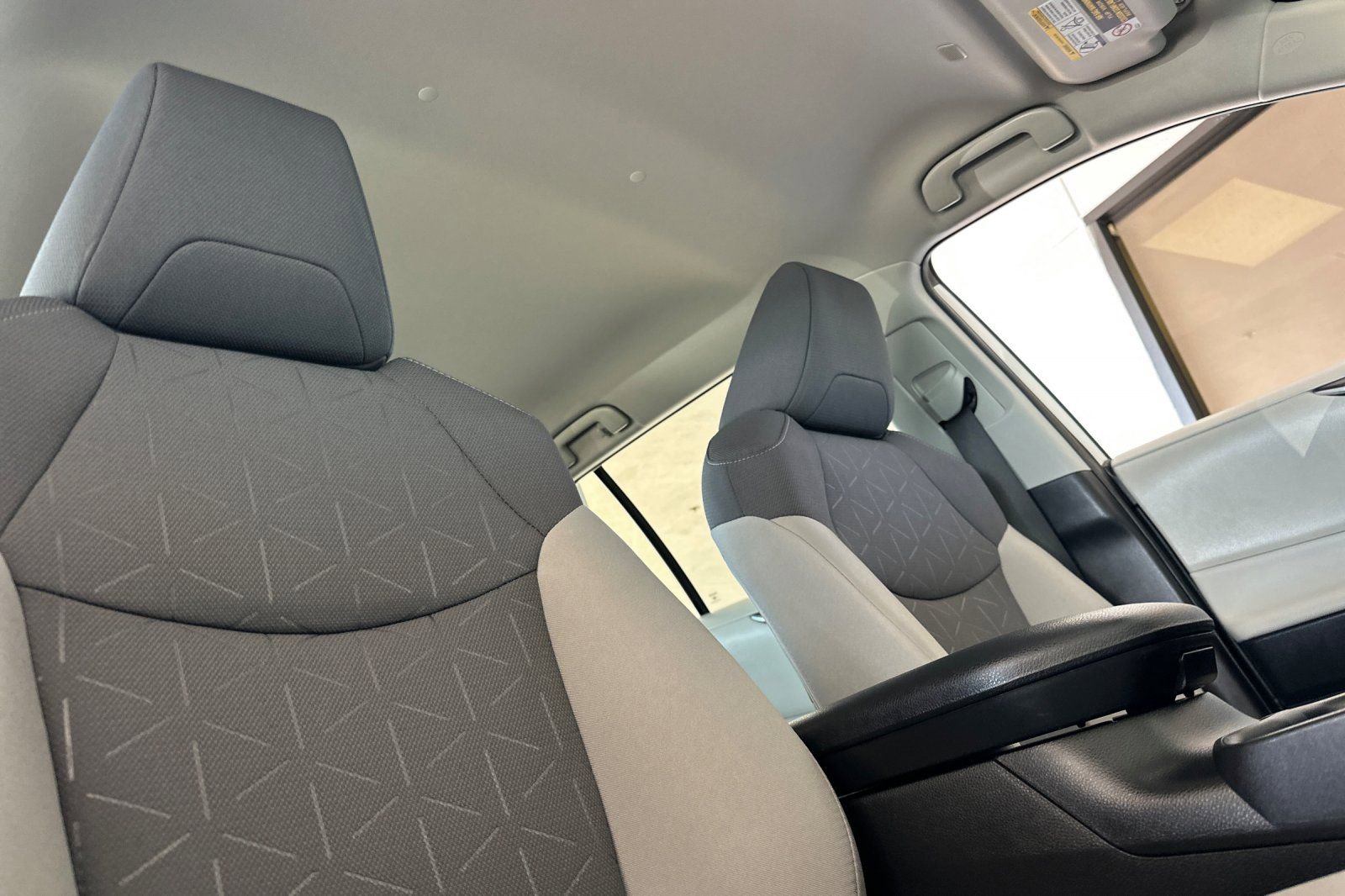 Used 2024 Toyota RAV4 XLE w/ Weather Package image 14