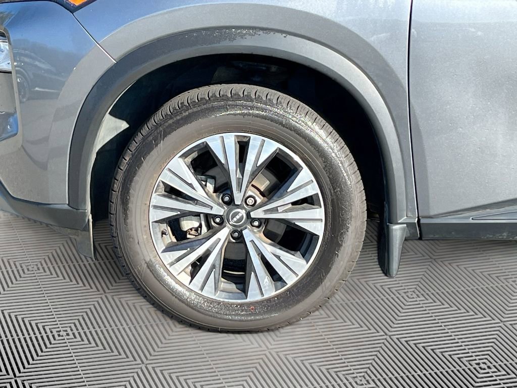 Used 2023 Nissan Rogue SV FWD image 26
