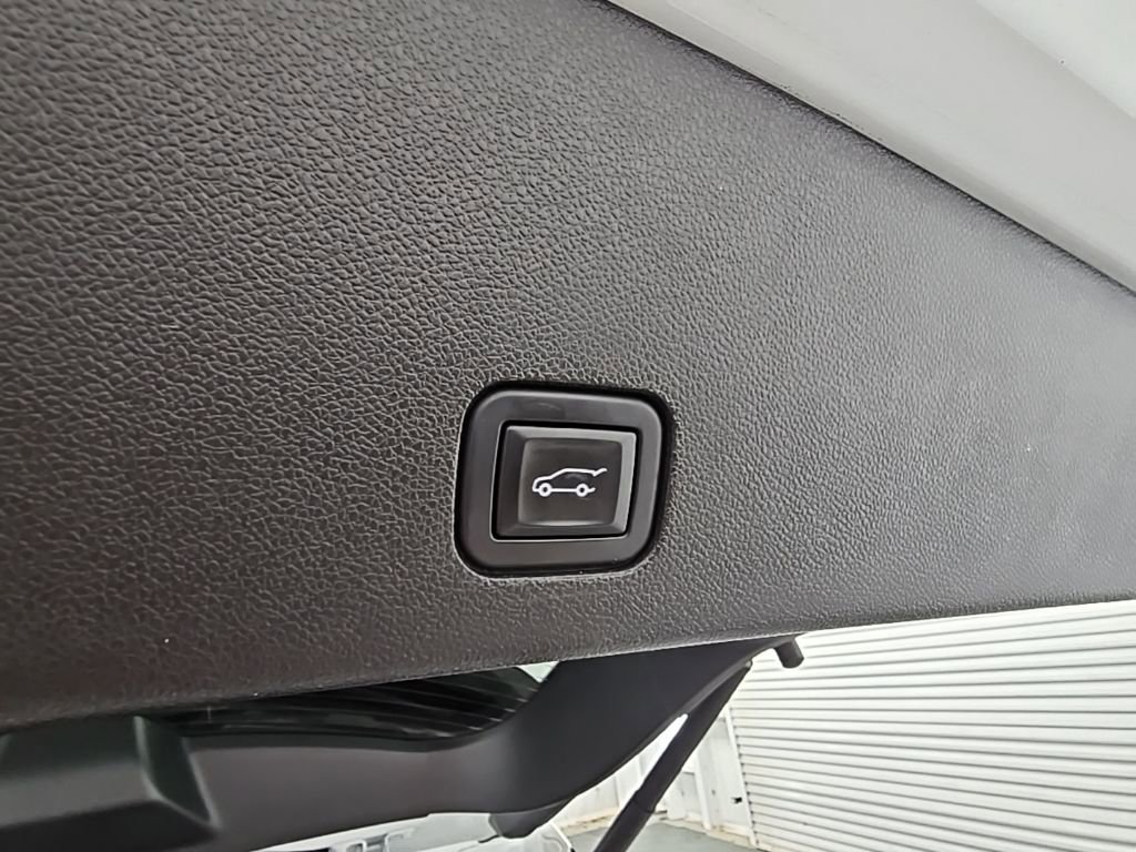 Used 2023 Cadillac XT6 Luxury image 37