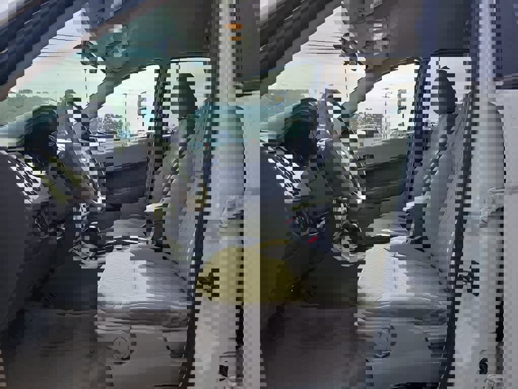 Used 2011 Ford Focus SE image 9