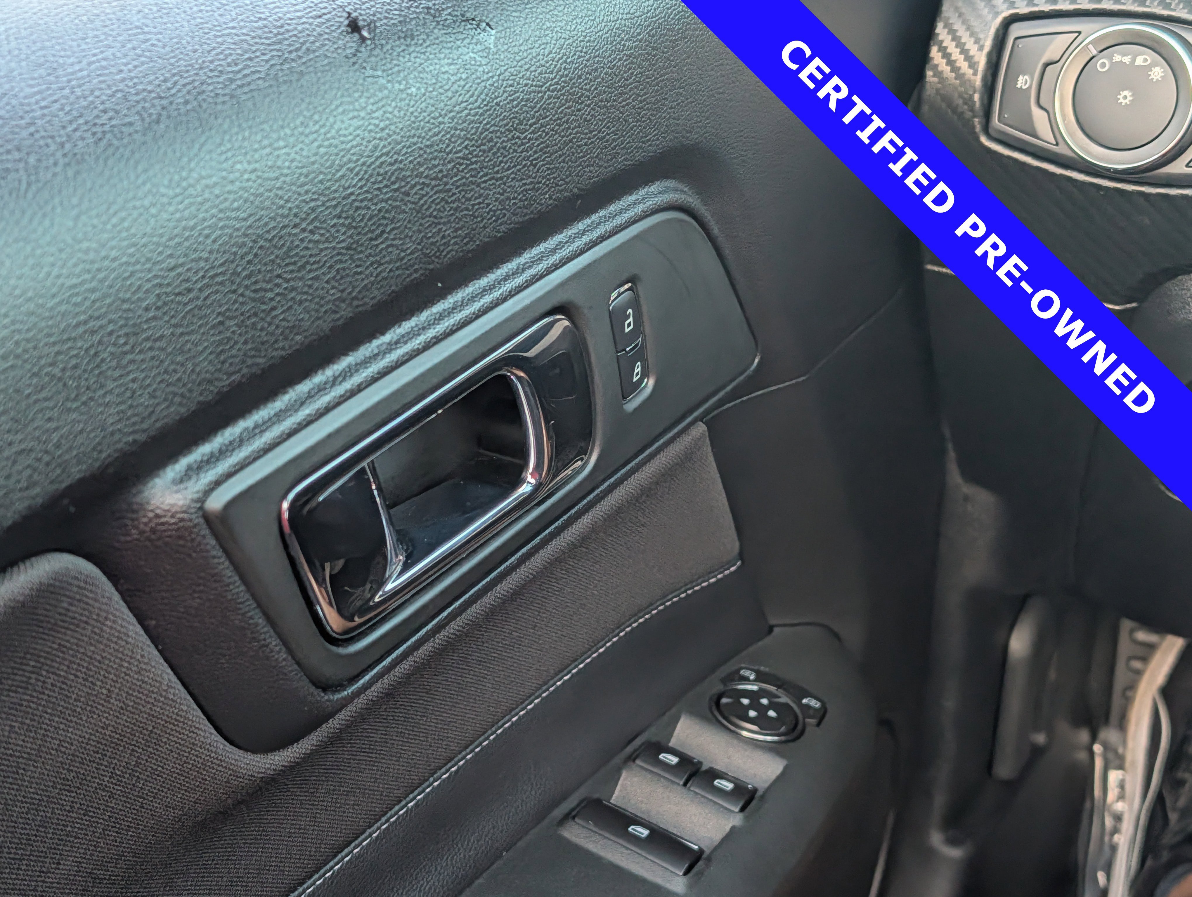 Used 2017 Ford Mustang Convertible w/ Equipment Group 051A RWD image 20