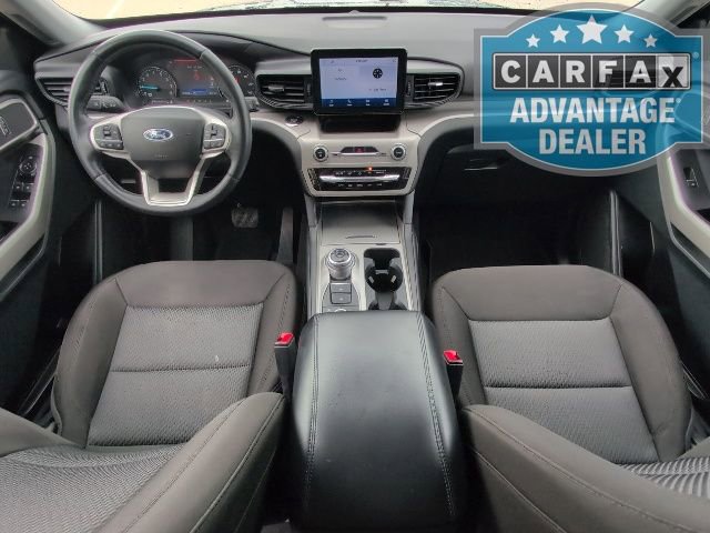 Used 2023 Ford Explorer XLT AWD/4WD image 5