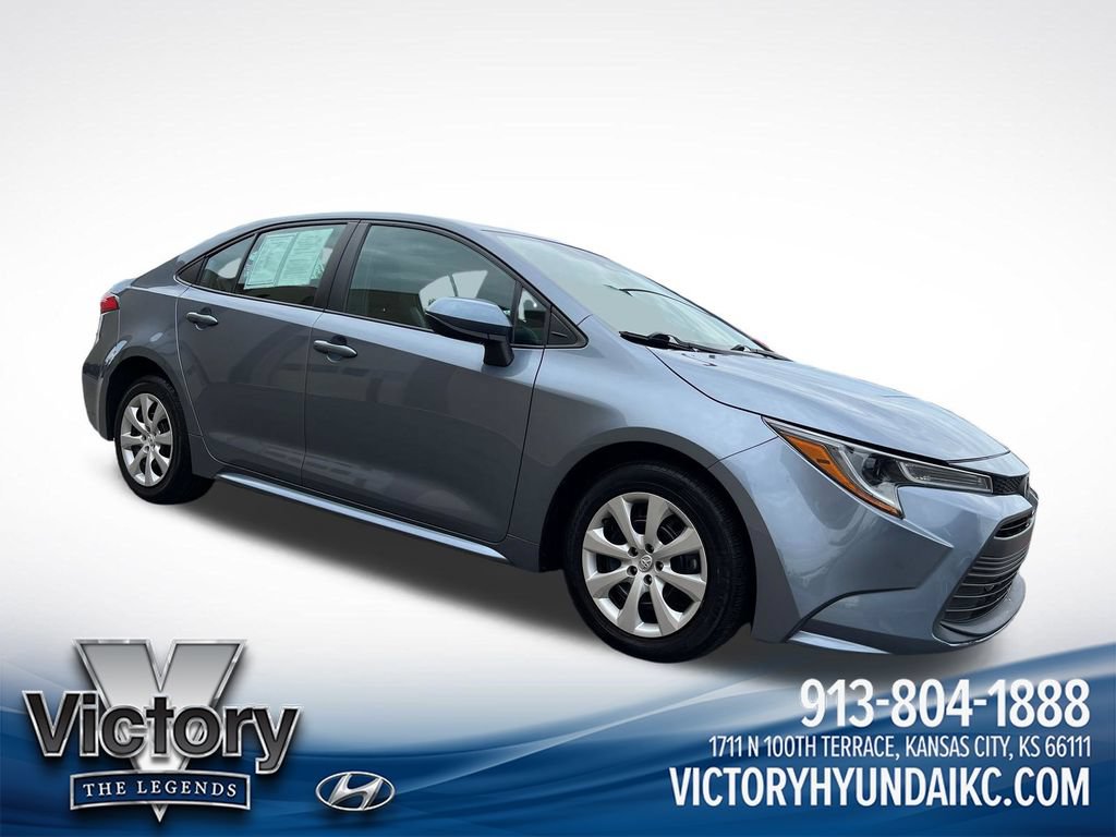 Used 2024 Toyota Corolla LE FWD image 7