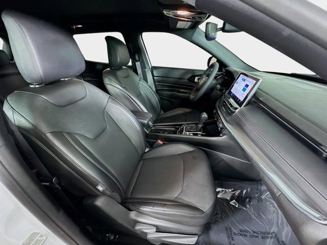 Used 2023 Jeep Compass High Altitude image 31