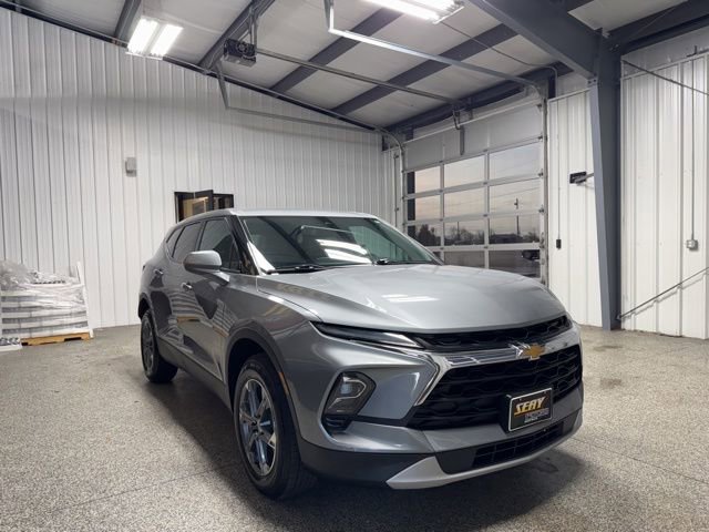 Used 2023 Chevrolet Blazer LT AWD/4WD image 31