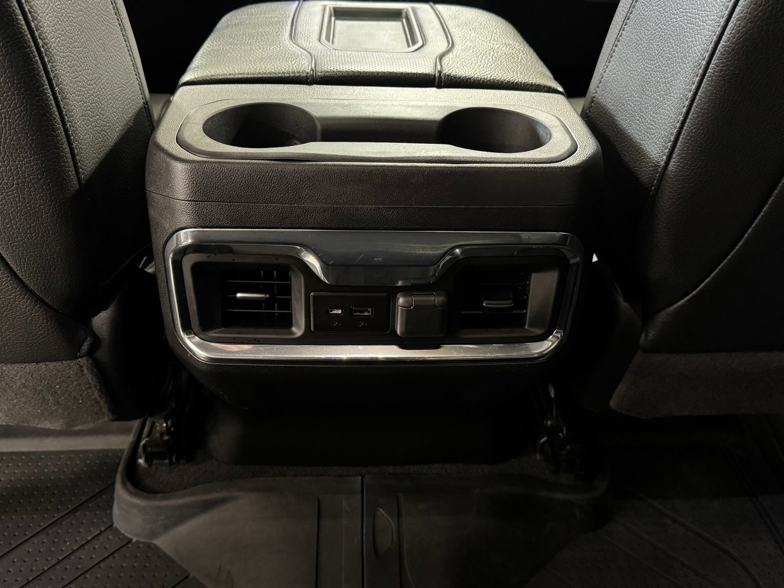 Used 2022 GMC Sierra 2500 Denali w/ Denali Ultimate Package AWD/4WD image 41