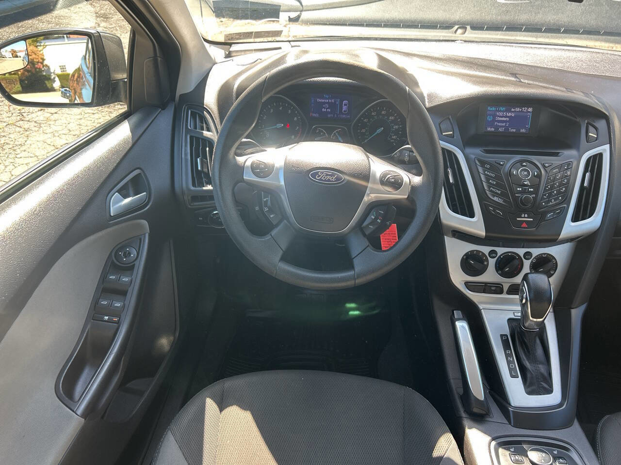 Used 2013 Ford Focus SE w/ SE Winter Pkg image 33