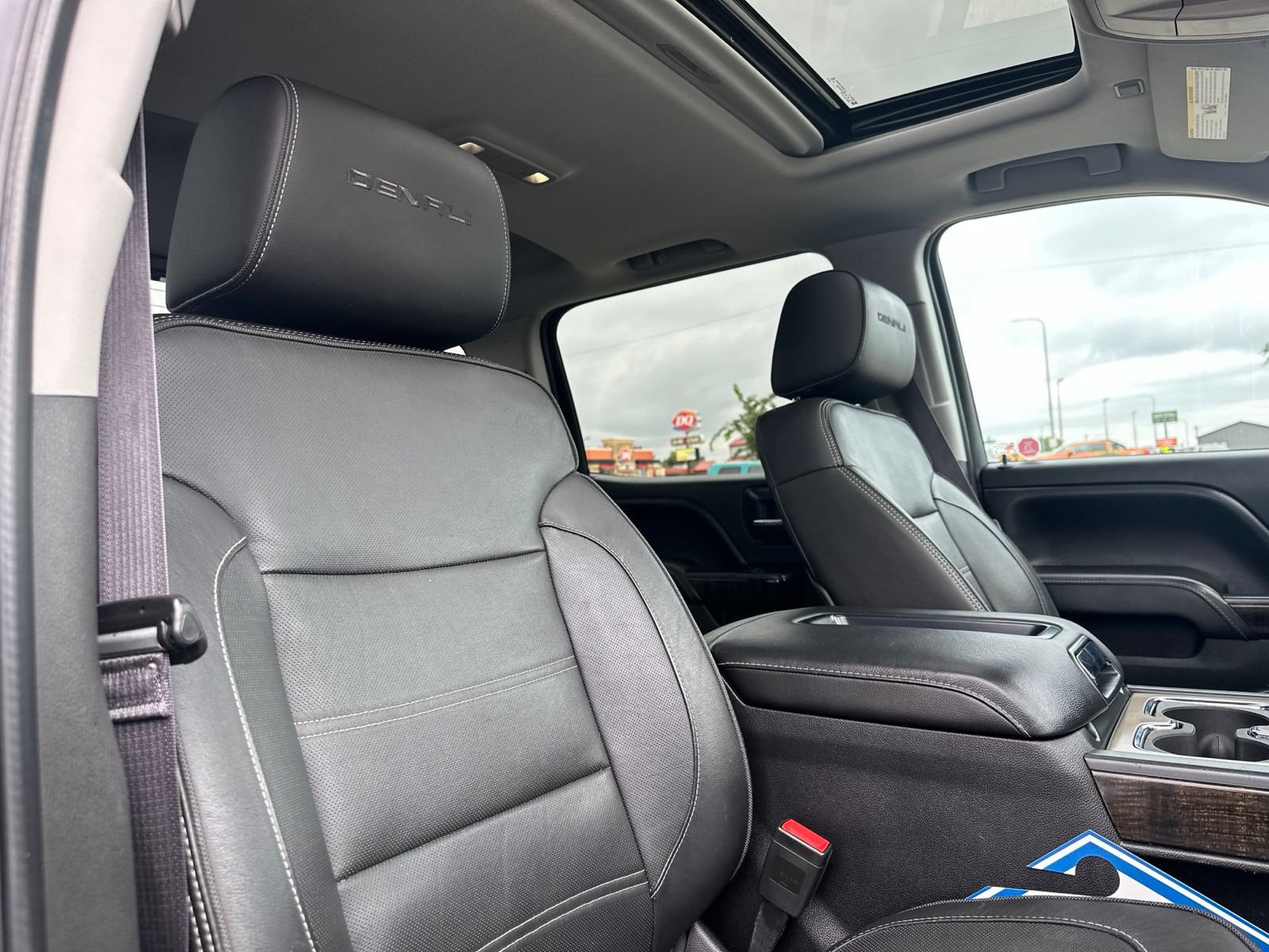 Used 2015 GMC Sierra 1500 Denali AWD/4WD image 37
