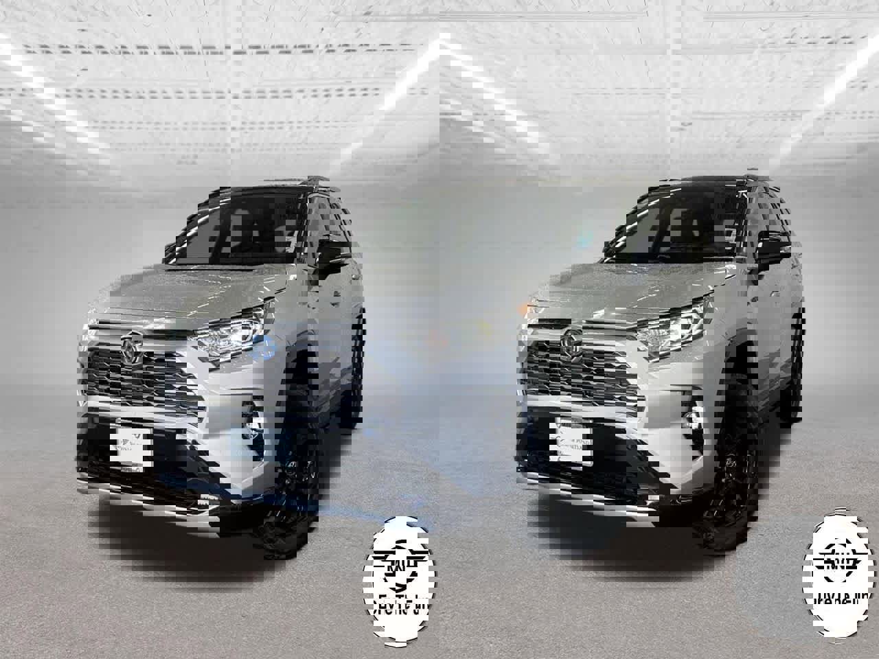 Used 2019 Toyota RAV4 XSE image 1