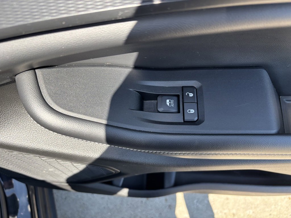 Used 2024 Jeep Grand Cherokee L Laredo image 31