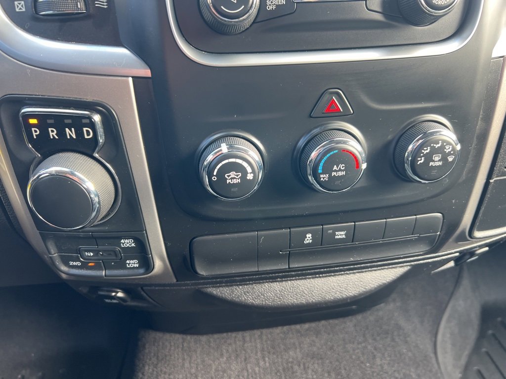 Used 2018 RAM 1500 Classic SLT image 17