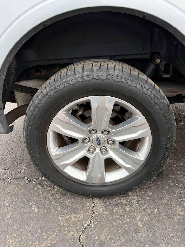 Used 2020 Ford F150 Platinum w/ Equipment Group 701A Luxury image 14