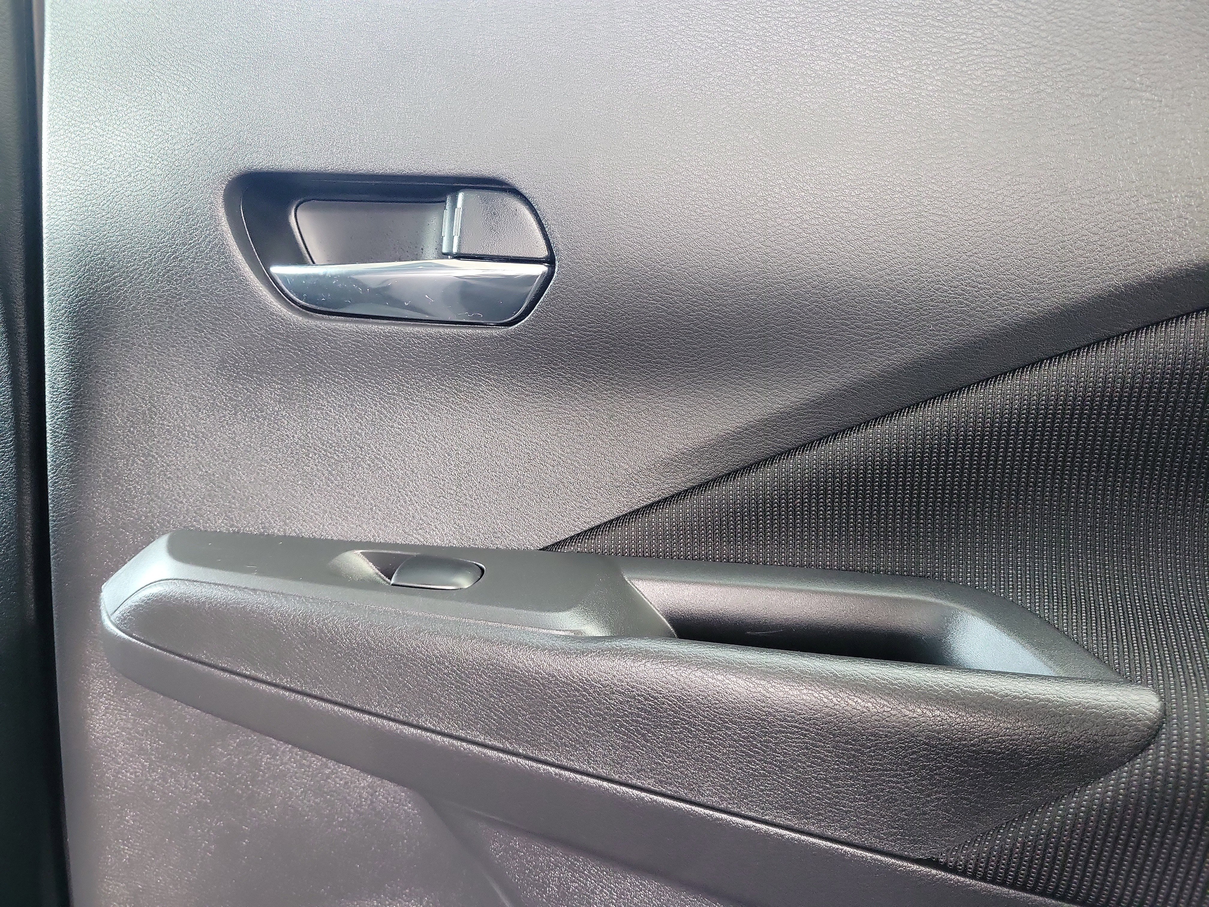 Certified 2021 Nissan Kicks SV FWD image 21