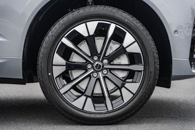 New 2026 Volvo XC60 B5 Plus w/ Protection Package Premier image 16
