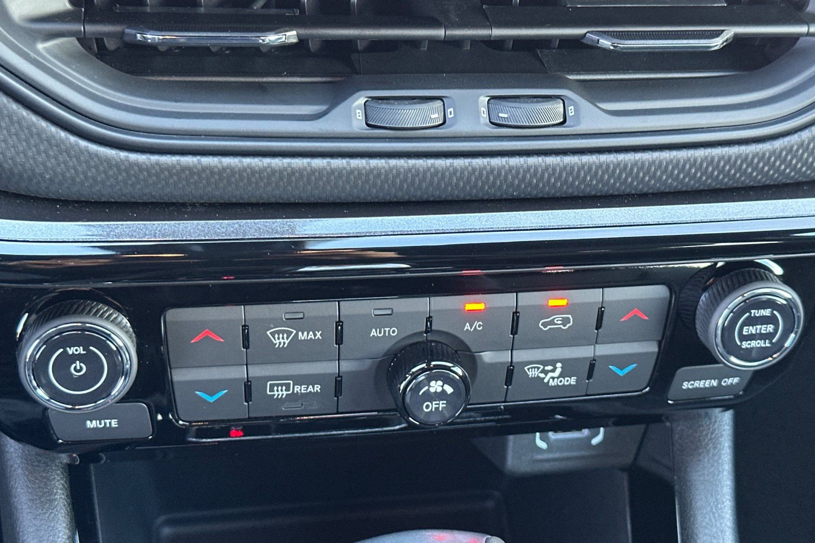 New 2026 Jeep Compass Limited w/ Sun, Sound & Navigation Group image 25