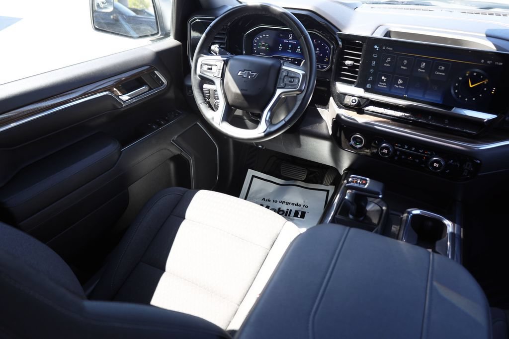Used 2023 Chevrolet Silverado 1500 RST AWD/4WD image 21