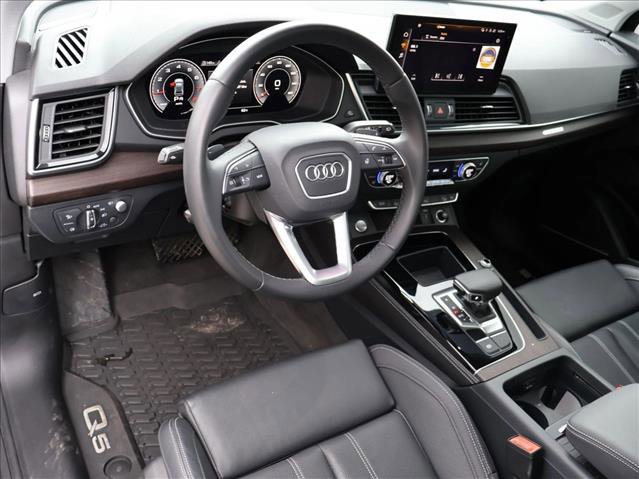 Used 2023 Audi Q5 2.0T Prestige w/ Prestige Package AWD/4WD image 13