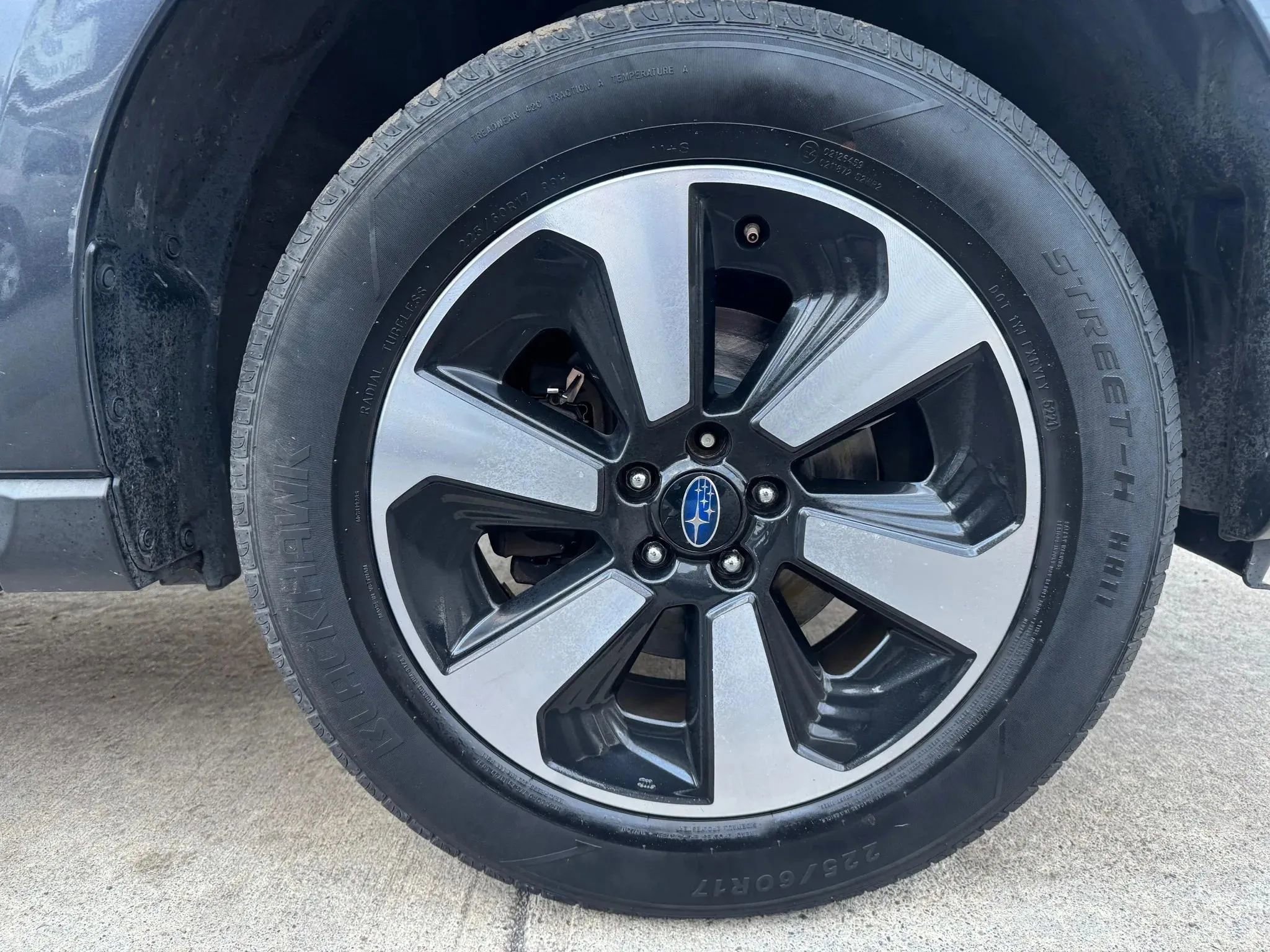 Used 2017 Subaru Forester 2.5i w/ Alloy Wheel Package AWD/4WD image 9