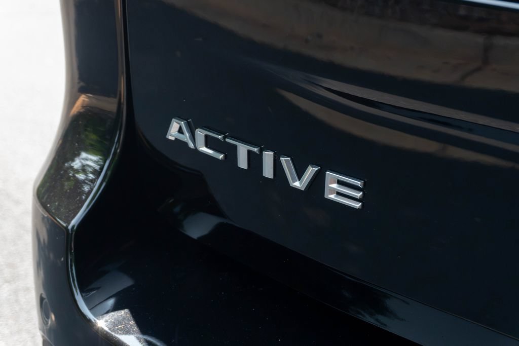Used 2025 Ford Expedition Active RWD image 10