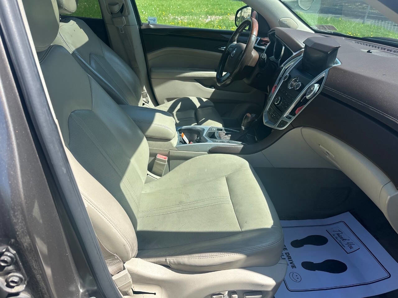 Used 2011 Cadillac SRX Luxury image 8