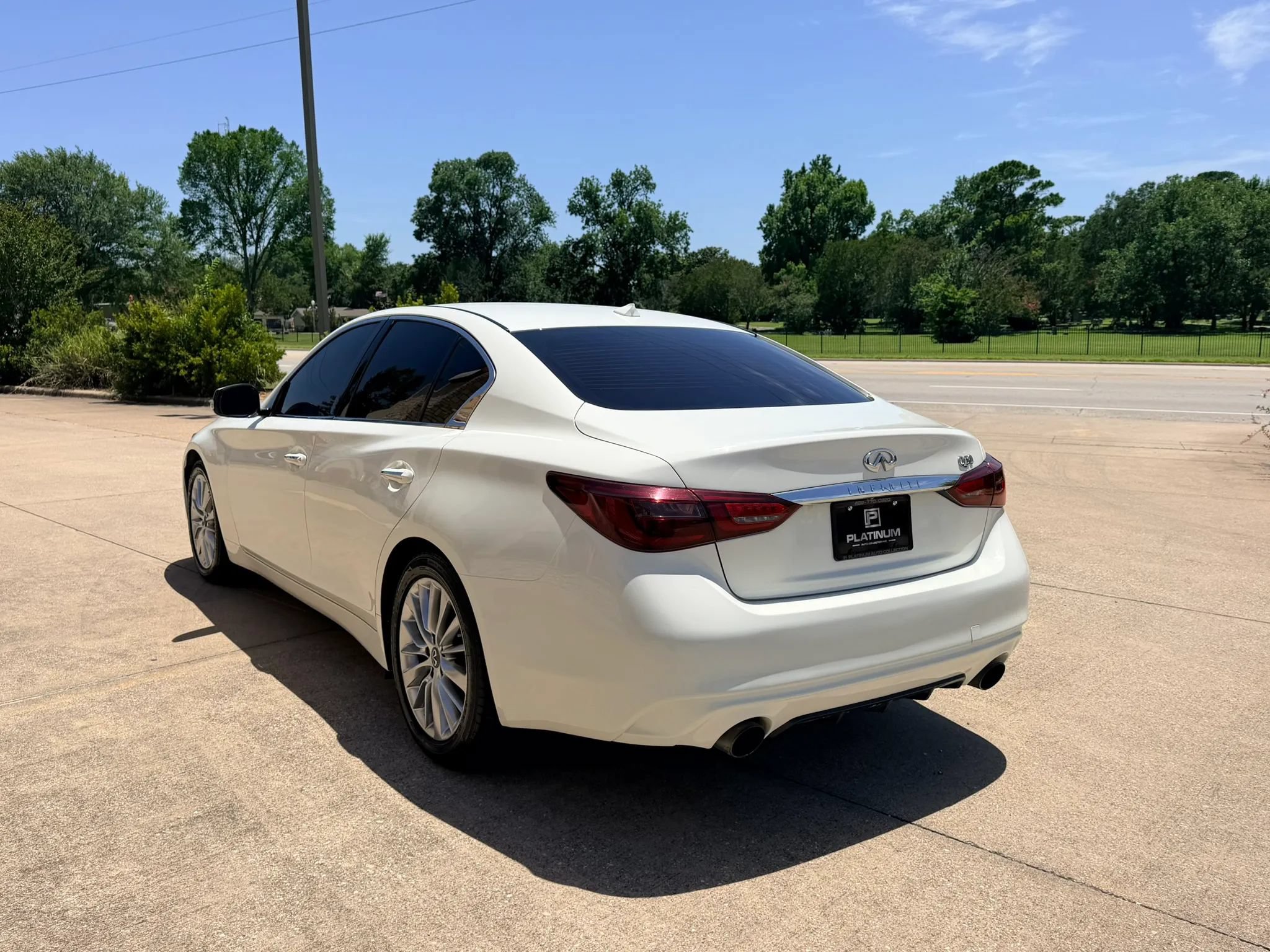 Used 2020 INFINITI Q50 Luxe RWD image 3