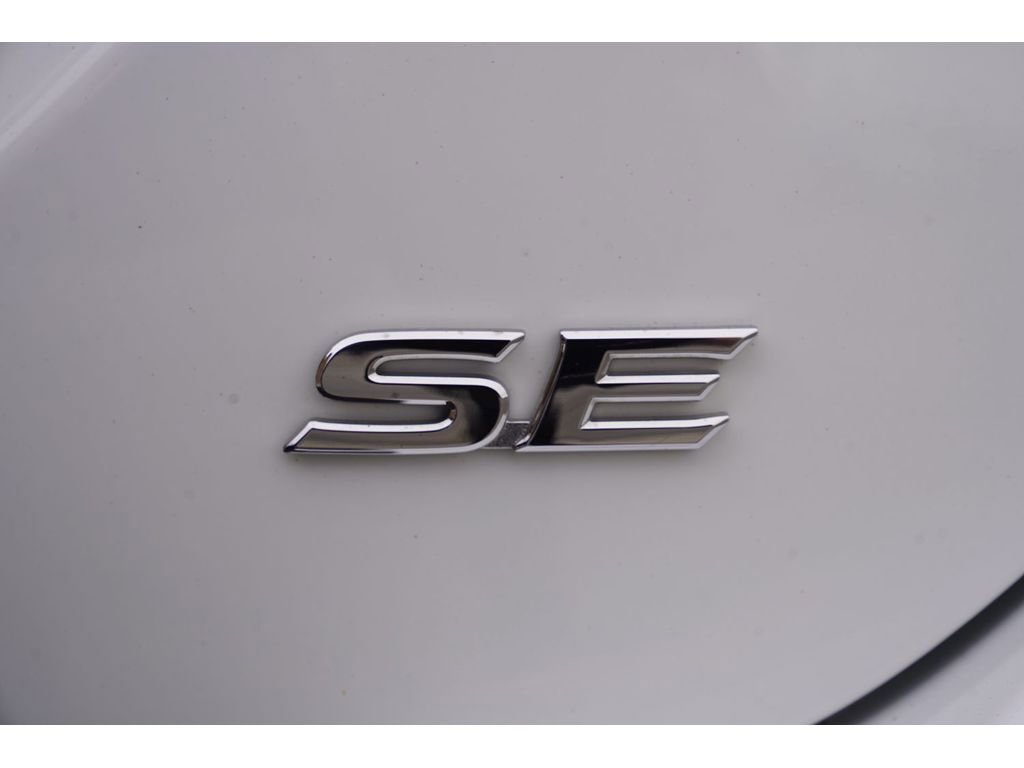 Used 2024 Toyota Camry SE image 8