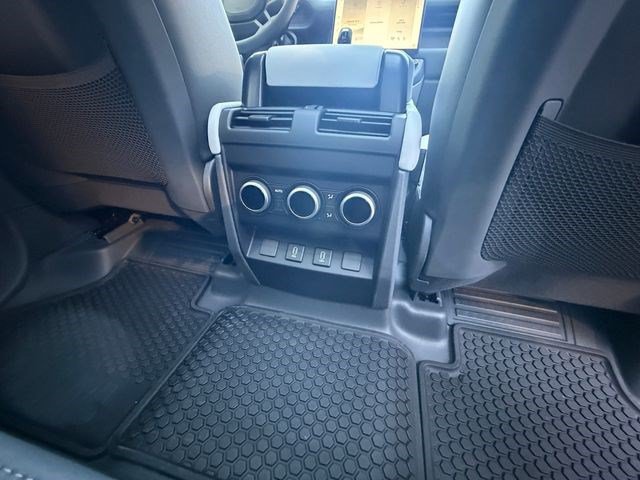 New 2026 Land Rover Defender 110 X AWD/4WD image 17