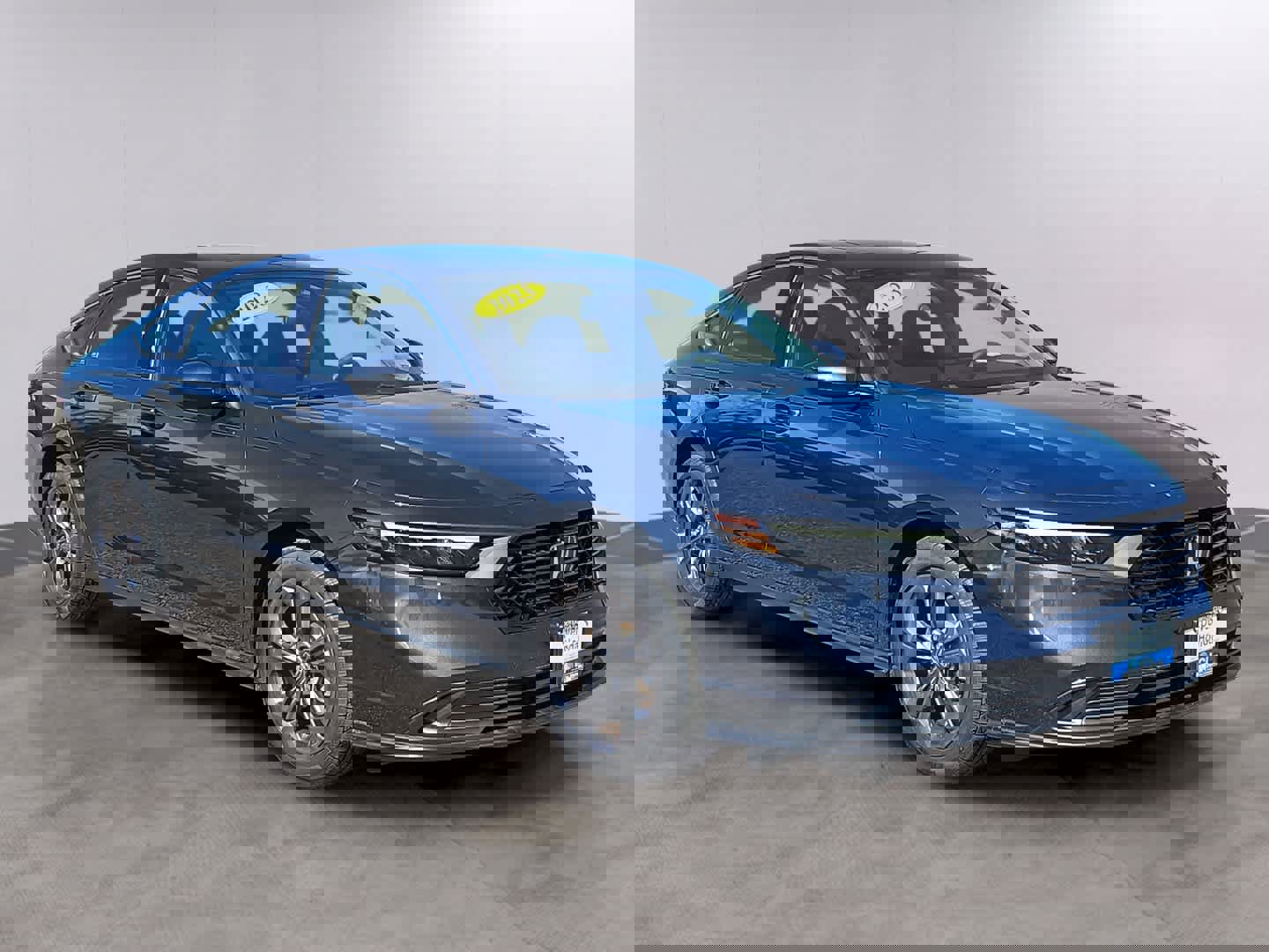 Certified 2023 Honda Accord EX image 3