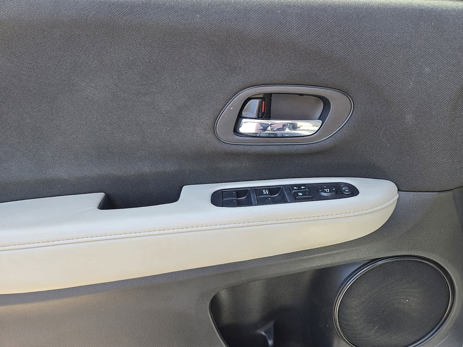 Certified 2022 Honda HR-V LX image 13