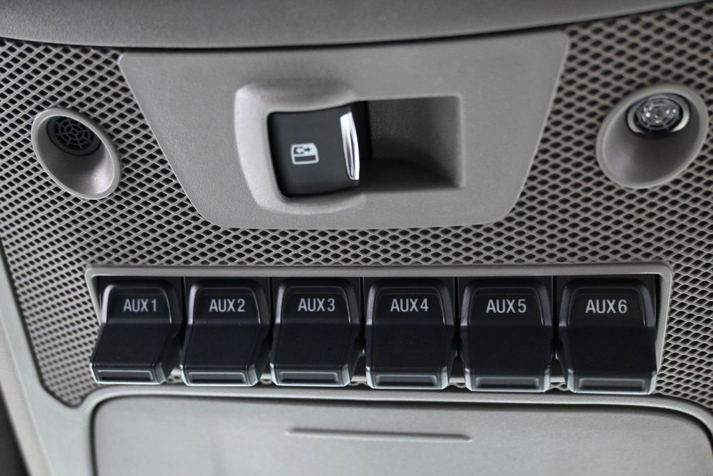 Used 2021 Ford F250 Lariat w/ Lariat Value Package image 33