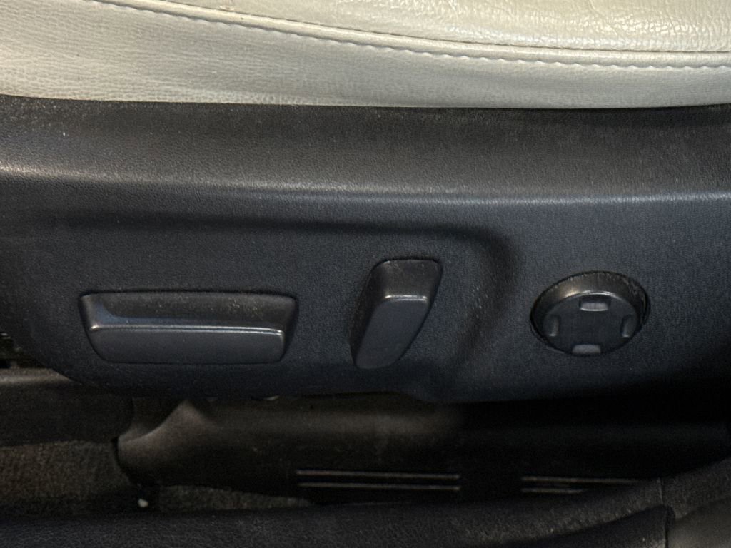 Used 2017 Toyota Avalon Touring w/ Protection Package image 27