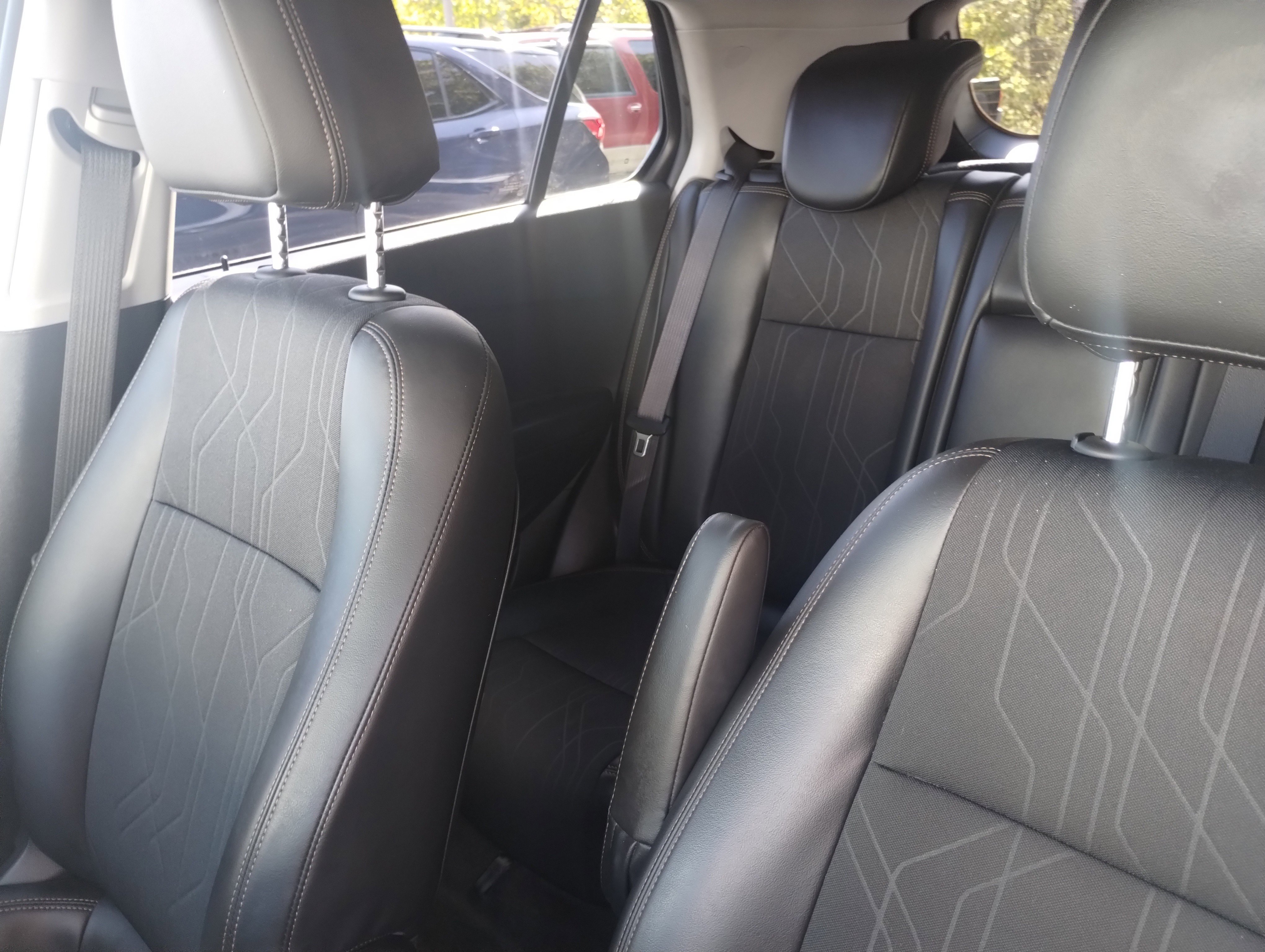 Used 2020 Chevrolet Trax LT w/ LT Convenience Package image 14