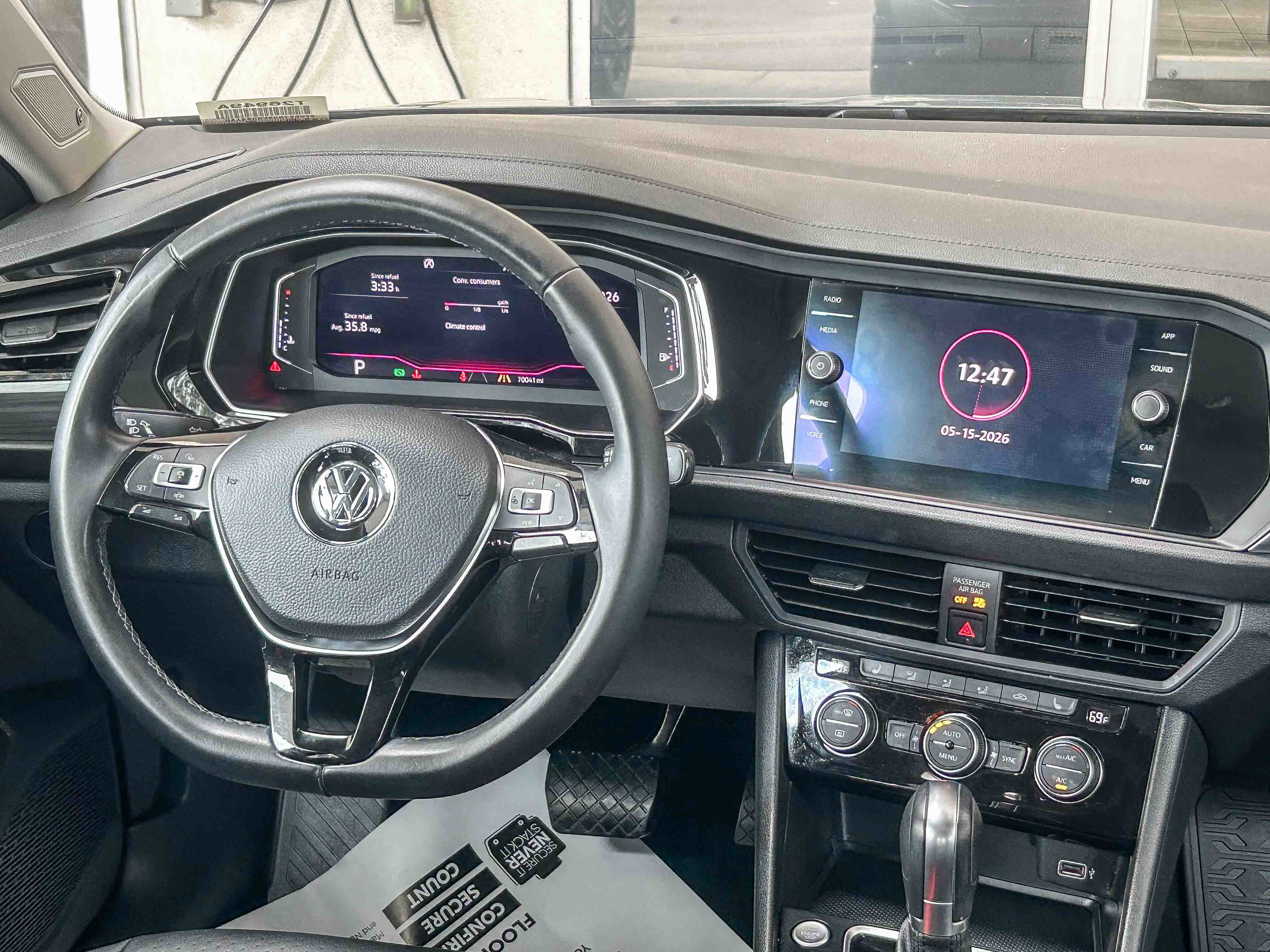 Used 2019 Volkswagen Jetta SEL FWD image 12