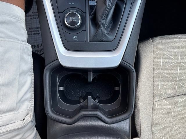 Used 2023 Toyota RAV4 XLE AWD/4WD image 19