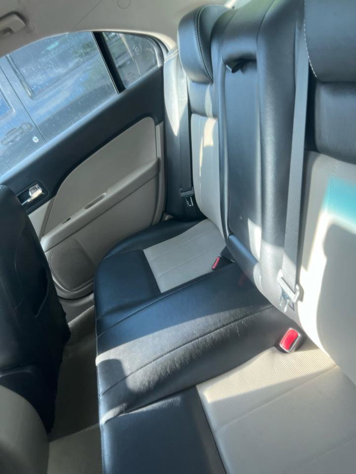 Used 2007 Mercury Milan Premier FWD image 7