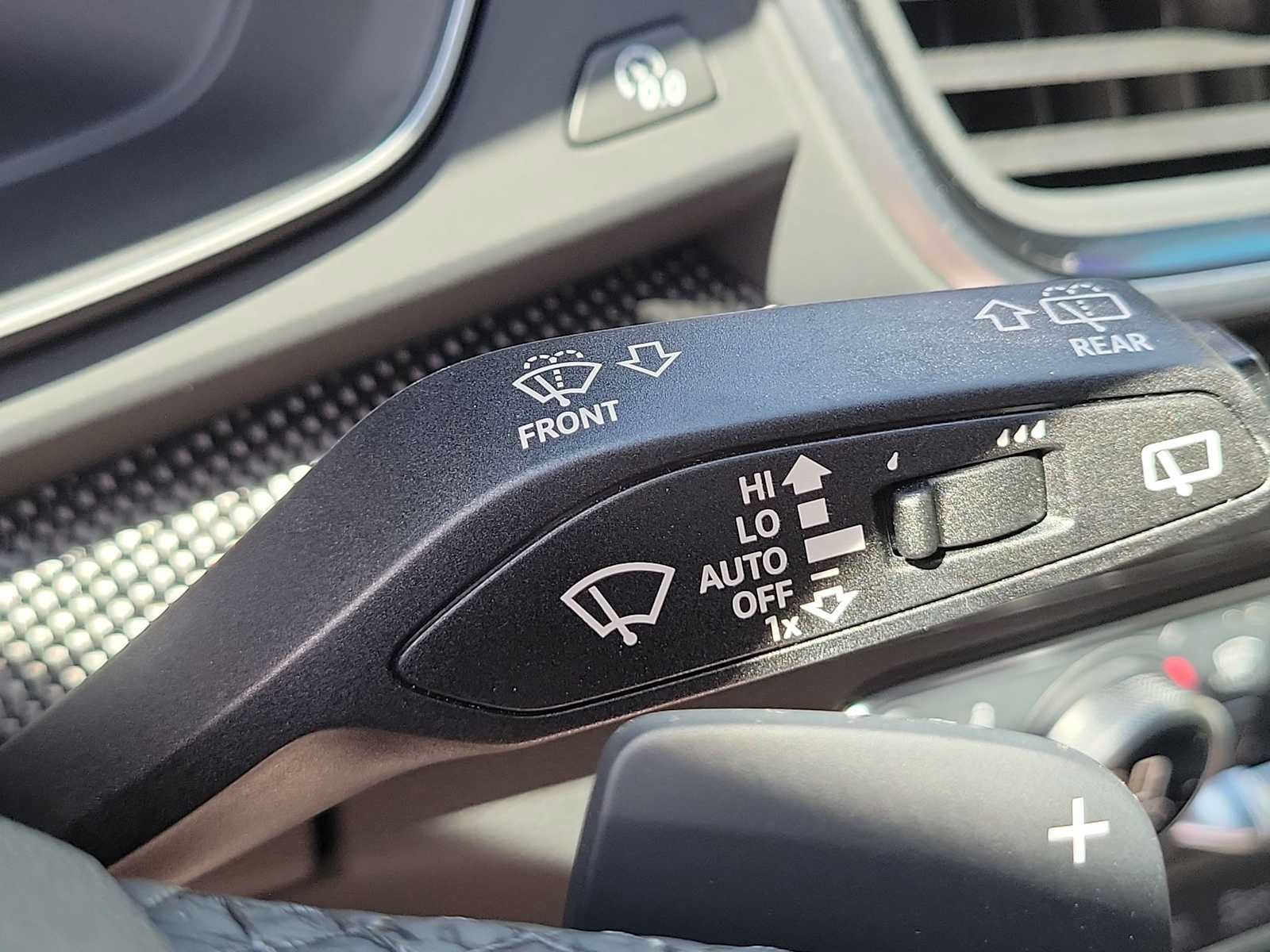 Certified 2025 Audi SQ5 Premium Plus AWD/4WD image 24