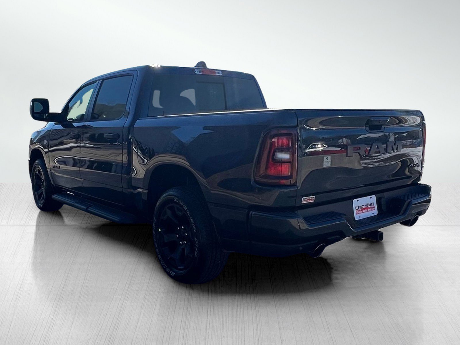 New 2026 RAM 1500 Express image 7