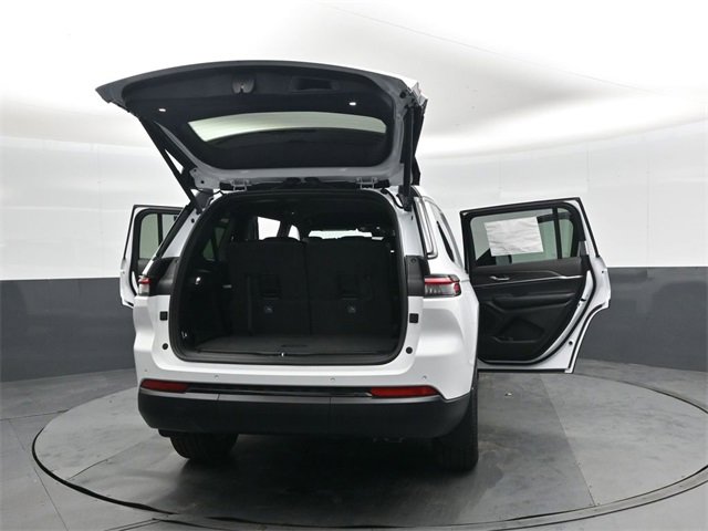 New 2025 Jeep Grand Cherokee L Limited w/ Black Appearance Package image 51